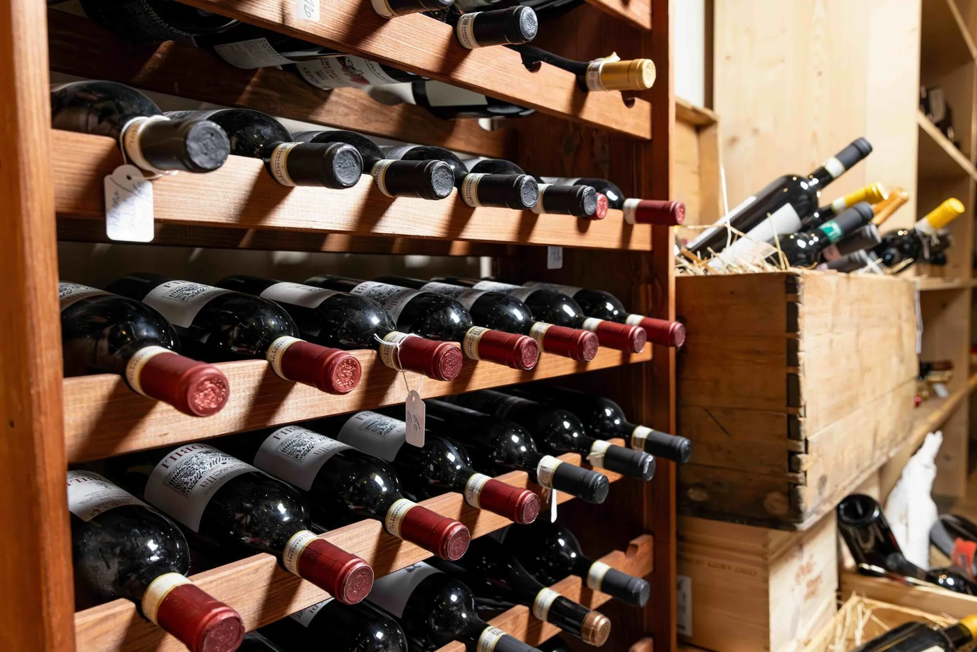 Wine tastings at Hotel Flora, Livigno: a journey told in scent